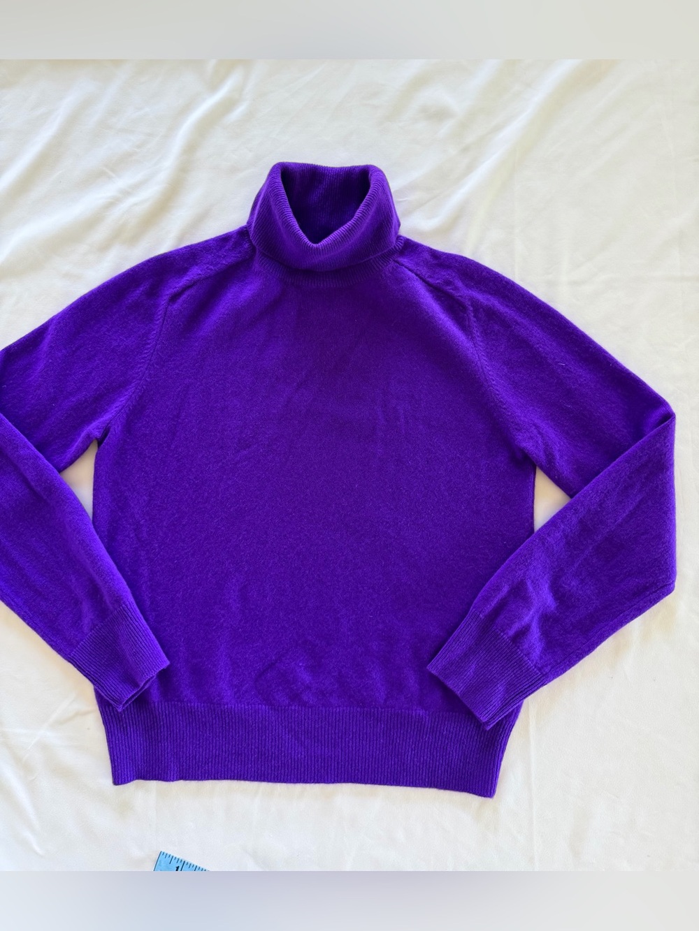 NWOT Ann Taylor 100% Cashmere Turtleneck Sweater Royal Purple SizeM
Quiet Luxury - Picture 7 of 14